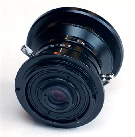 Slr magic 8mm lens for micro four thirds cameras